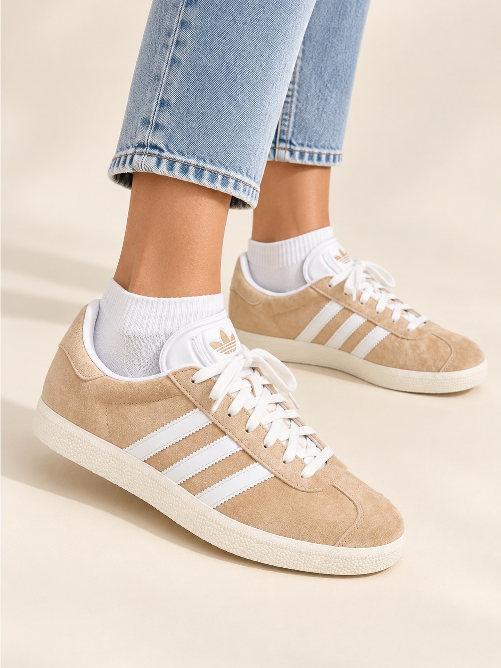 Limited Edition Unisex Adidas Beige Suede Sneakers Women’s 9 Men’s 8
